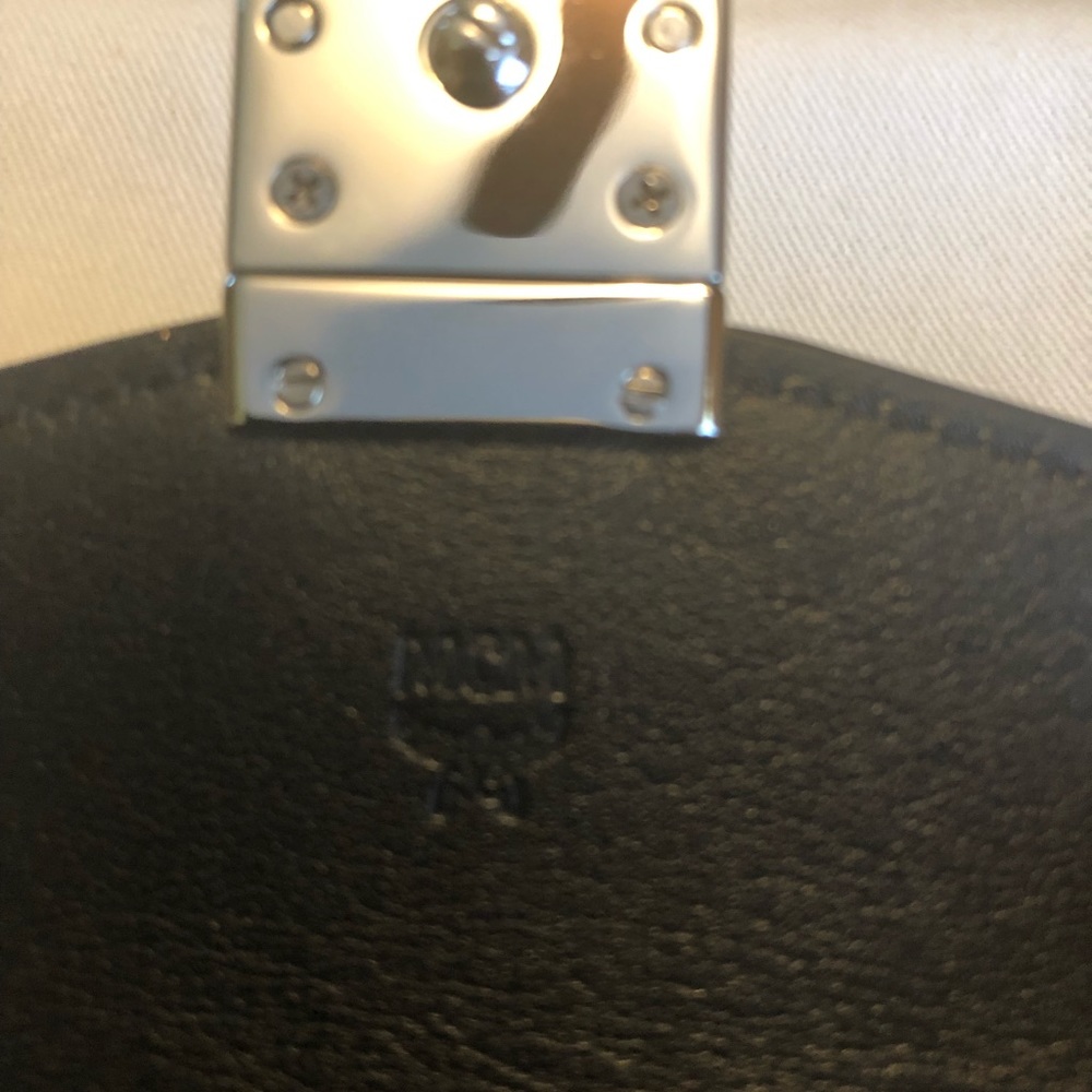 MCM Women's Patricia Black Vistetos Wallet - Picture 7 of 8